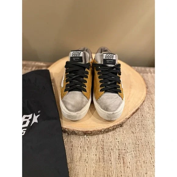 Golden Goose Two-Tone May Shoes Women's 5 Mustard Suede Sneakers & Zipper Case - Picture 10 of 16